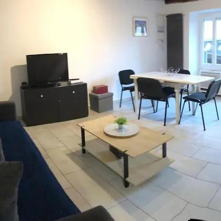 Hébergement de vacances La P'tite Maison Montalieu-Vercieu